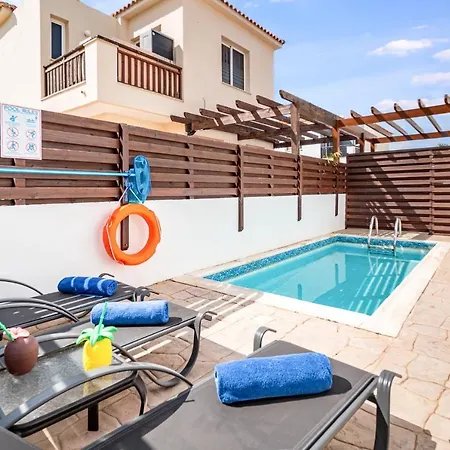 Rosedale By Ezoria *