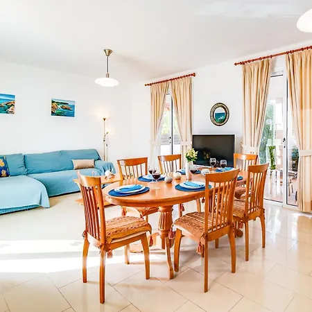 וילה Rosedale By Ezoria