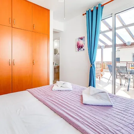 Rosedale By Ezoria Villa *