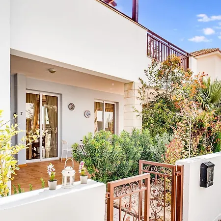 Rosedale By Ezoria Villa Ajía Nápa