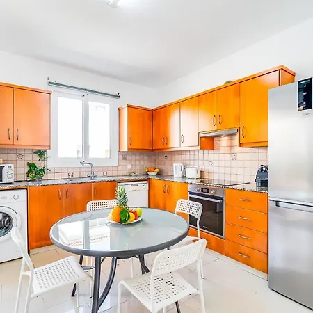 Rosedale By Ezoria * איה נאפה