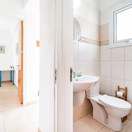 Villa Rosedale By Ezoria Ajía Nápa