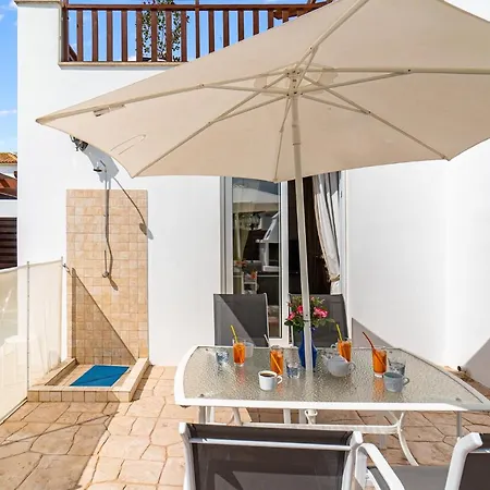 וילה Rosedale By Ezoria