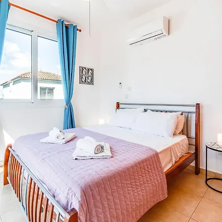 Rosedale By Ezoria *