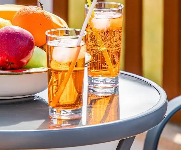 Rosedale By Ezoria Villa