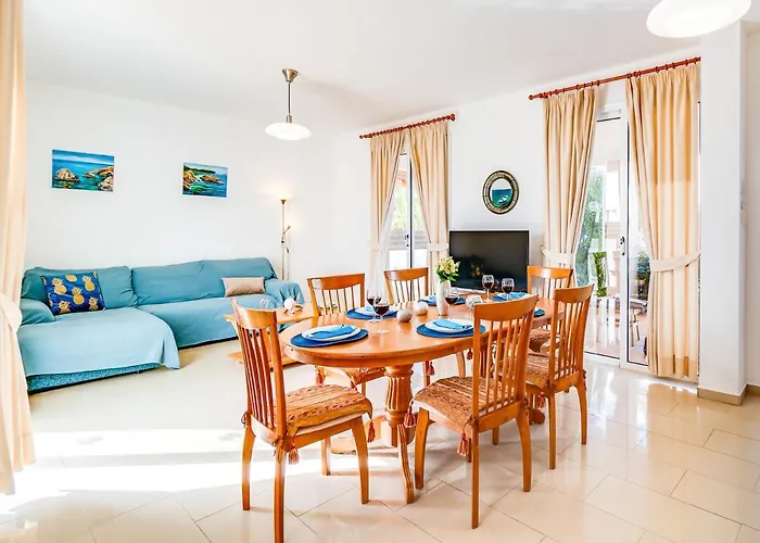 Villa Rosedale By Ezoria