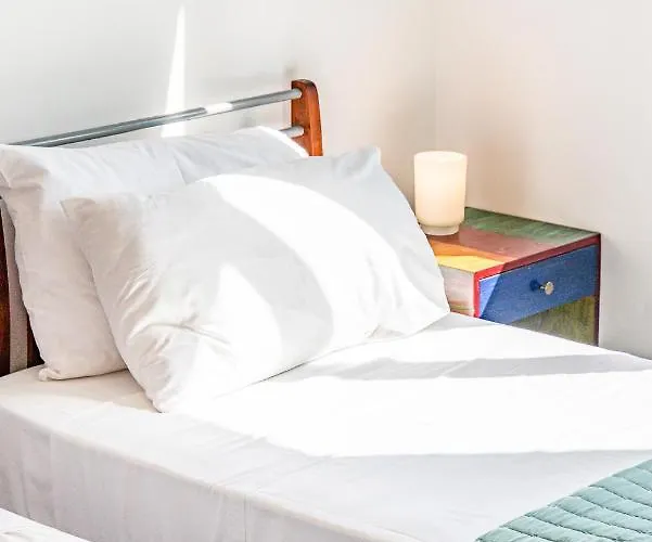 Rosedale By Ezoria Villa *