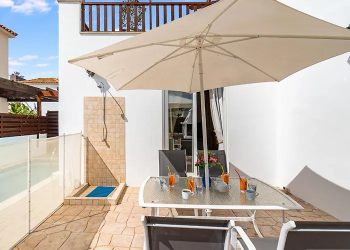 Villa Rosedale By Ezoria